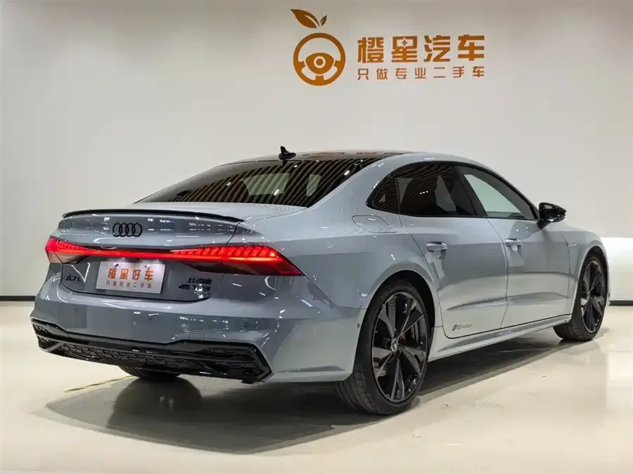 Audi A7L 2024 45 TFSI quattro RS package racing version 2026 — миниатюра 2