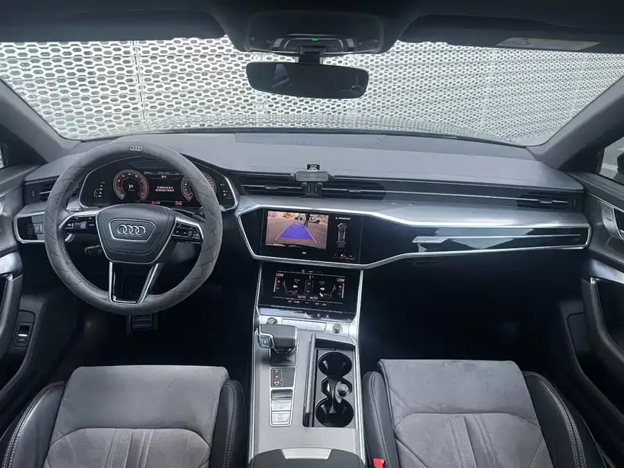 Audi A6L 2023 40 TFSI luxury and dynamic model 2023 — миниатюра 2