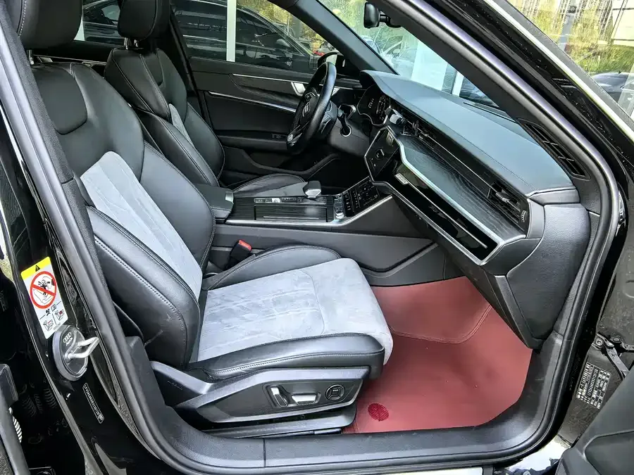 Audi A6L 2024 45 TFSI quattro premium dynamic model 2024 — миниатюра 5