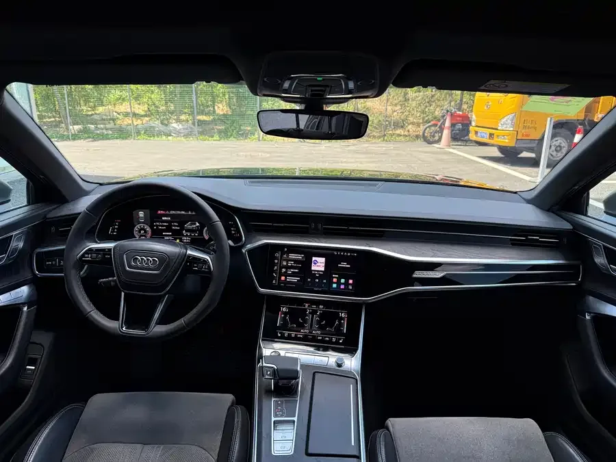 Audi A6L 2023 facelift 45 TFSI quattro Selected Dynamic Edition 2023 — миниатюра 5