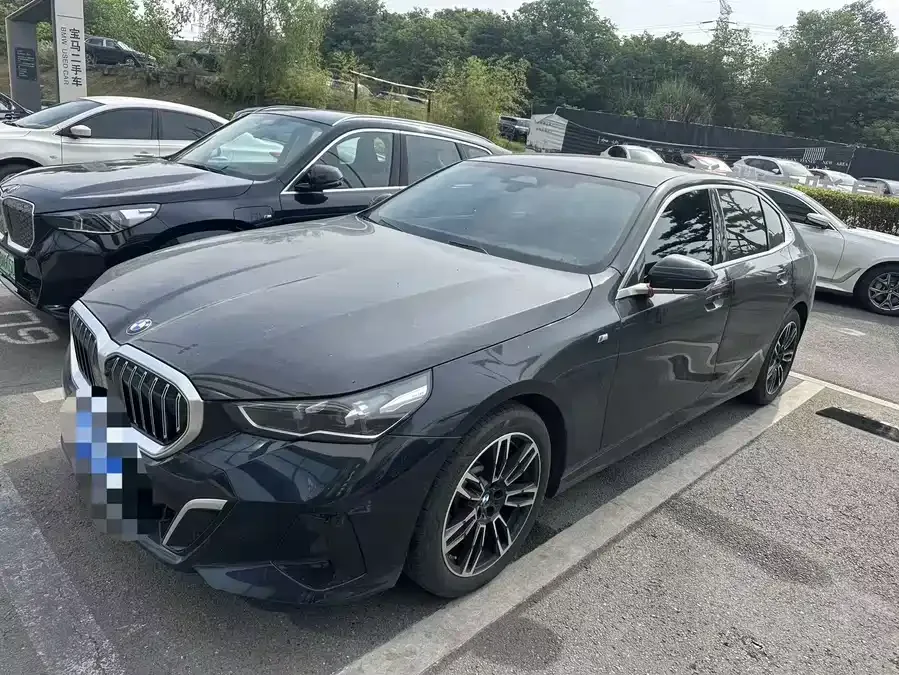 BMW 5 Series 2024