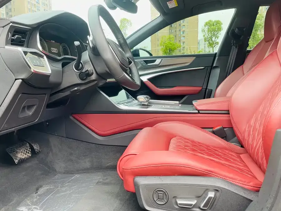 Audi A7L 2025 45 TFSI quattro Black Warrior Edition 2025 — миниатюра 4