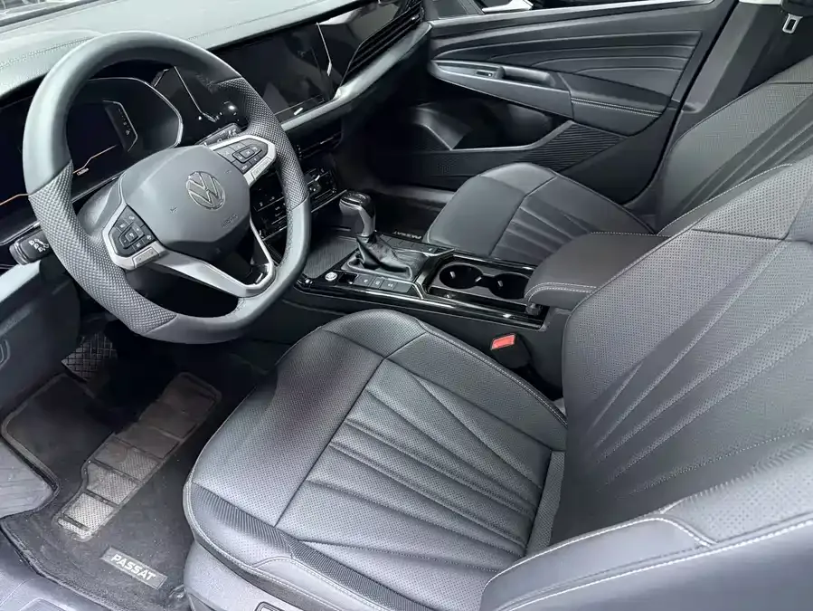 Volkswagen Passat Passat 2024 380TSI Starry Sky Dragon Edition 2024 — миниатюра 2