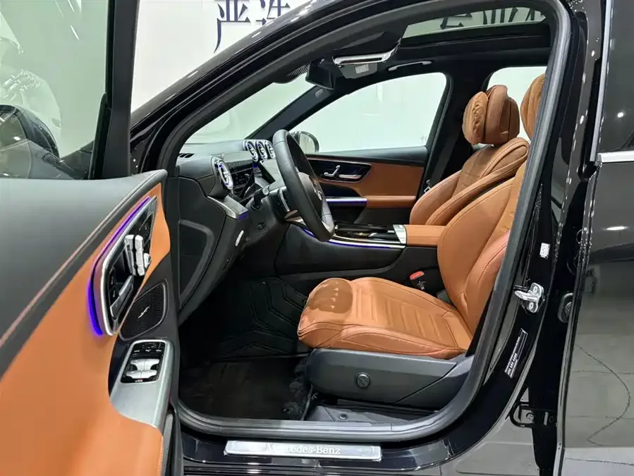 Mercedes-Benz GLC-Class Mercedes-Benz GLC 2025 GLC 260 L 4MATIC Luxury Edition 2025 — миниатюра 5