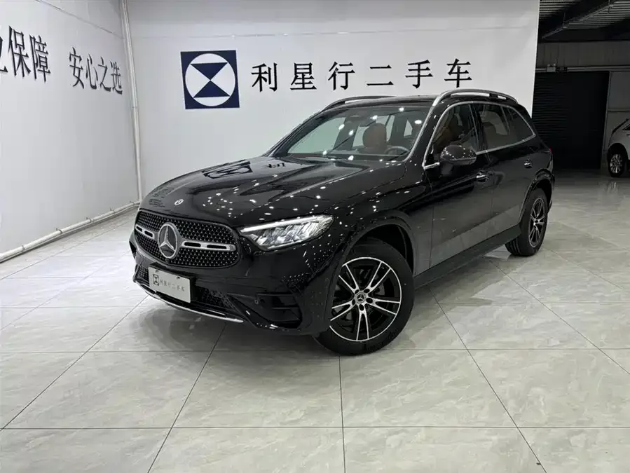 Mercedes-Benz GLC-Class 2025