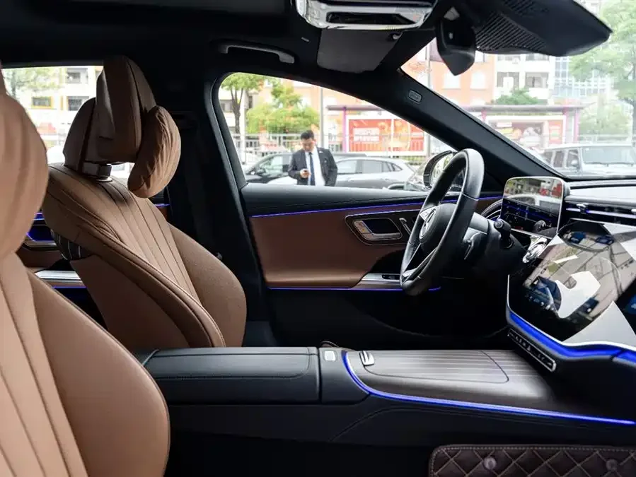 Mercedes-Benz E-class new energy Mercedes-Benz E-Class New Energy 2024 E 350 e L Plug-in Hybrid Sedan 2024 — миниатюра 4
