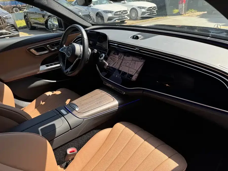 Mercedes-Benz E-class new energy Mercedes-Benz E-Class New Energy 2024 E 350 e L Plug-in Hybrid Sedan 2024 — миниатюра 4