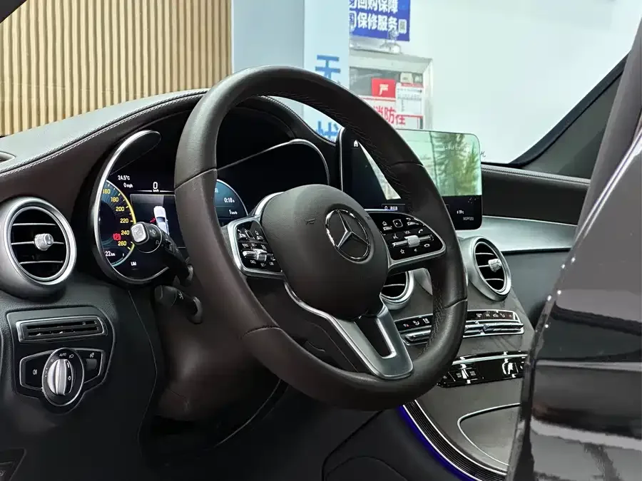Mercedes-Benz GLC-Class Mercedes-Benz GLC 2022 facelift GLC 300 L 4MATIC Dynamic Collector's Edition 2023 — миниатюра 3