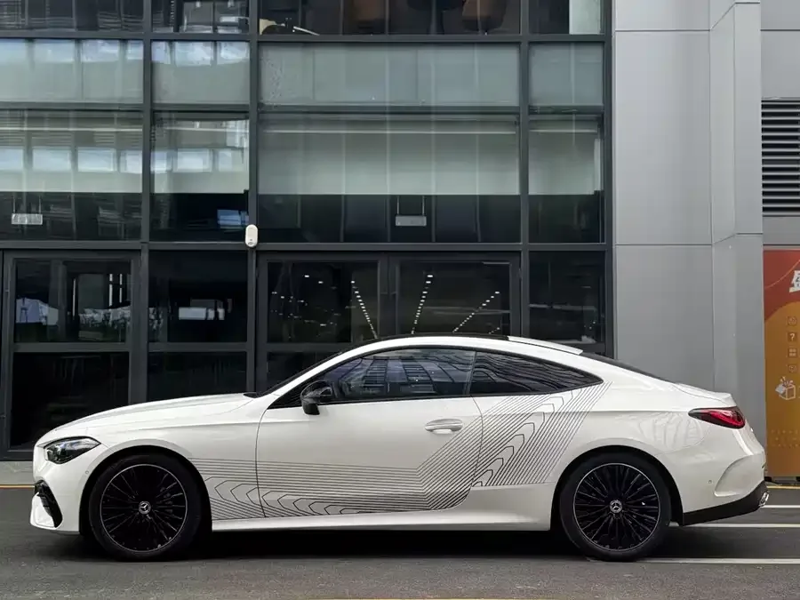 Mercedes-Benz CLE Mercedes-Benz CLE 2024 CLE 300 4MATIC Luxury Coupe 2024 — миниатюра 4