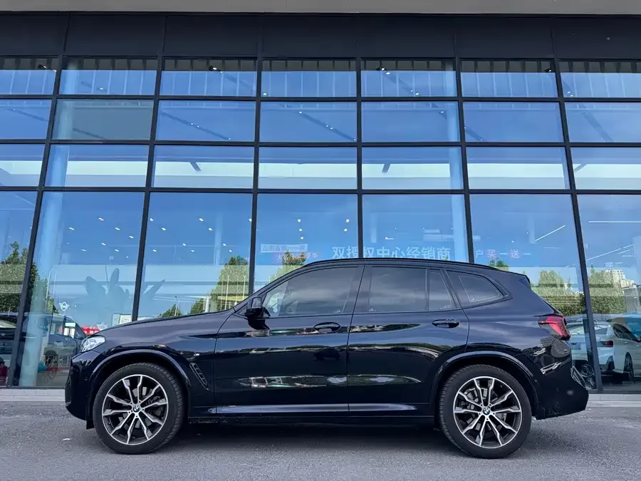 BMW X3 2023 xDrive30i Advanced M Night Package 2023 — миниатюра 5