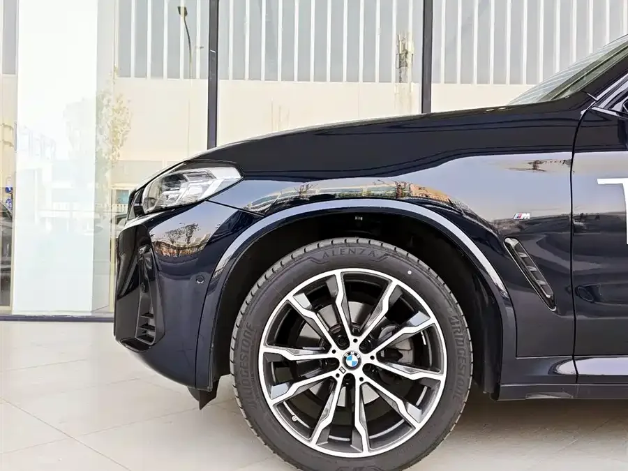 BMW X3 2023 facelift xDrive30i Leading M Night Edition 2024 — миниатюра 5