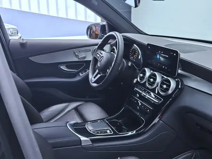 Mercedes-Benz GLC-Class Mercedes-Benz GLC 2022 GLC 260 L 4MATIC Dynamic 2022 — миниатюра 4