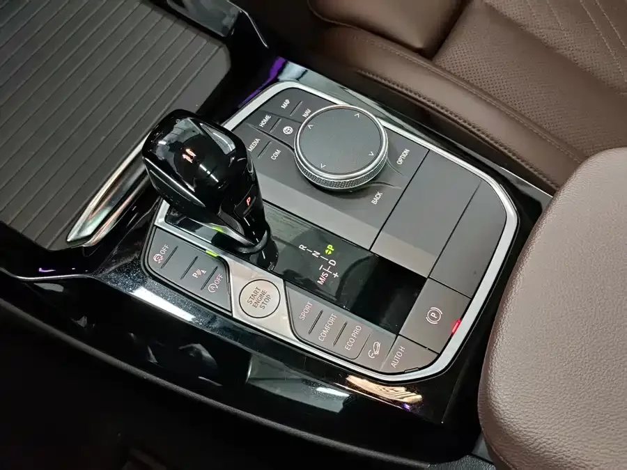 BMW X3 2023 xDrive25i M Sport Package 2024 — миниатюра 3