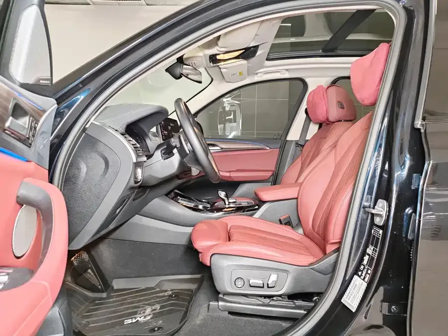 BMW X3 2022 facelift xDrive30i Leading M Night Edition 2022 — миниатюра 3