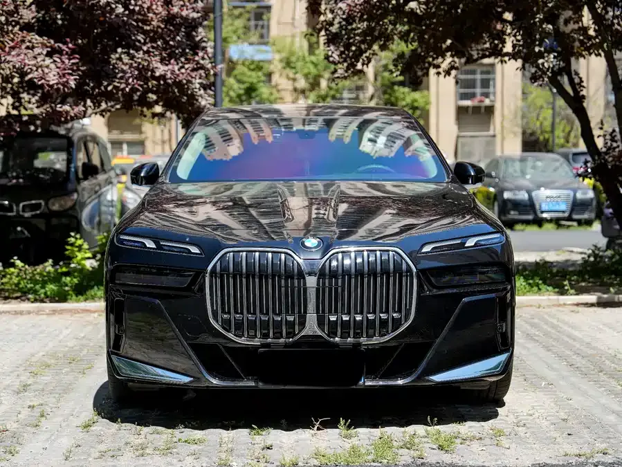 BMW 7 Series 2023
