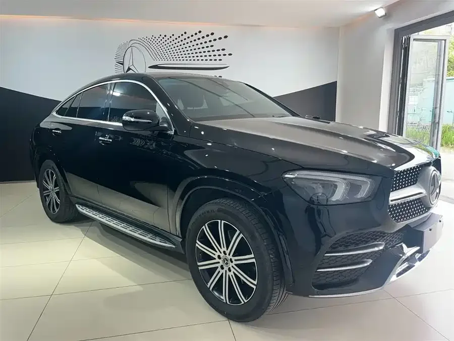 Mercedes-Benz GLE Coupe Mercedes-Benz GLE Coupe 2023 GLE 350 4MATIC Coupe SUV Fashion 2023 — миниатюра 2