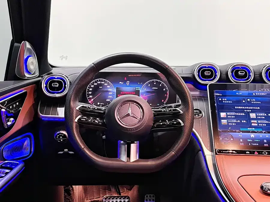 Mercedes-Benz GLC-Class Mercedes-Benz GLC 2024 GLC 300 L 4MATIC luxury 5-seater 2024 — миниатюра 3