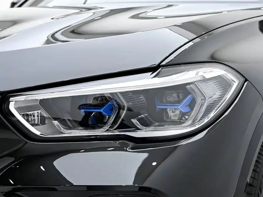 BMW X5 2022 facelift xDrive 40Li M Sport package 2026 — миниатюра 3