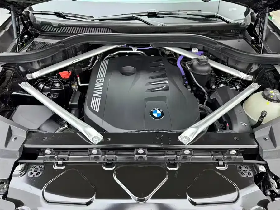 BMW X5 2024 xDrive 40Li Exclusive Black Flame Limited Edition 2025 — миниатюра 5