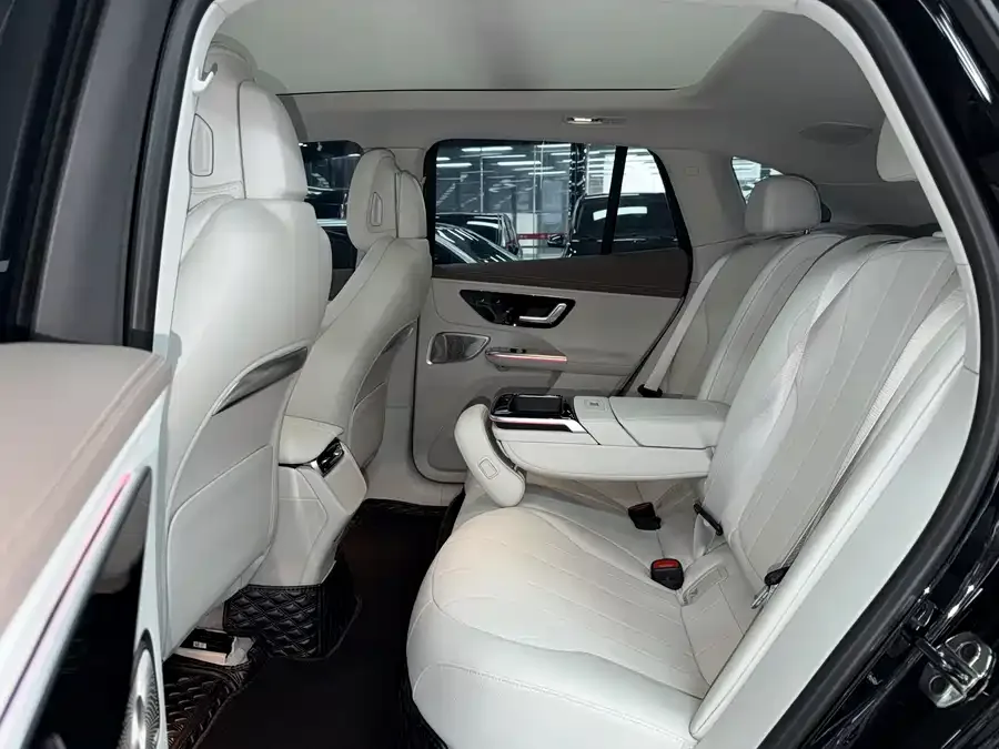 Mercedes-Benz EQE SUV Mercedes-Benz EQE SUV 2023 350 4MATIC Luxury Edition 2023 — миниатюра 3