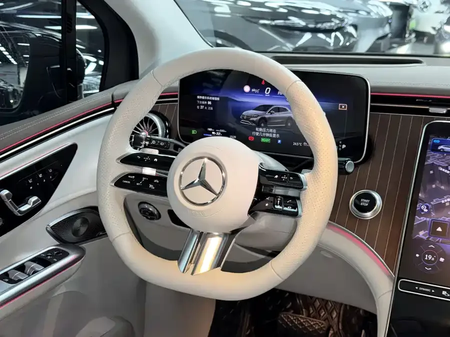 Mercedes-Benz EQE SUV Mercedes-Benz EQE SUV 2023 350 4MATIC Luxury Edition 2023 — миниатюра 4