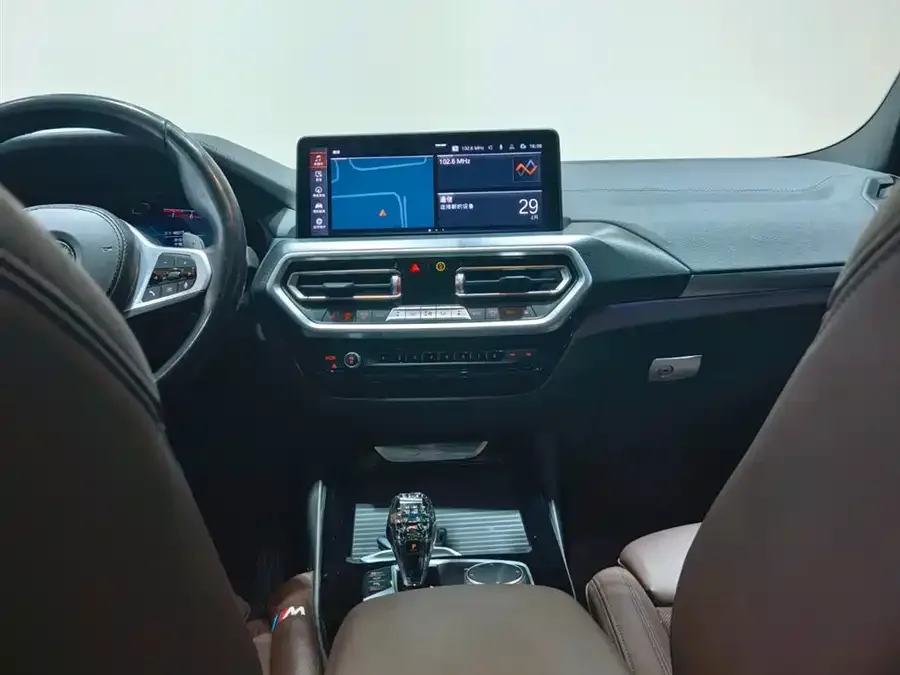 BMW X3 2022 xDrive30i Exclusive M Night Edition 2022 — миниатюра 4