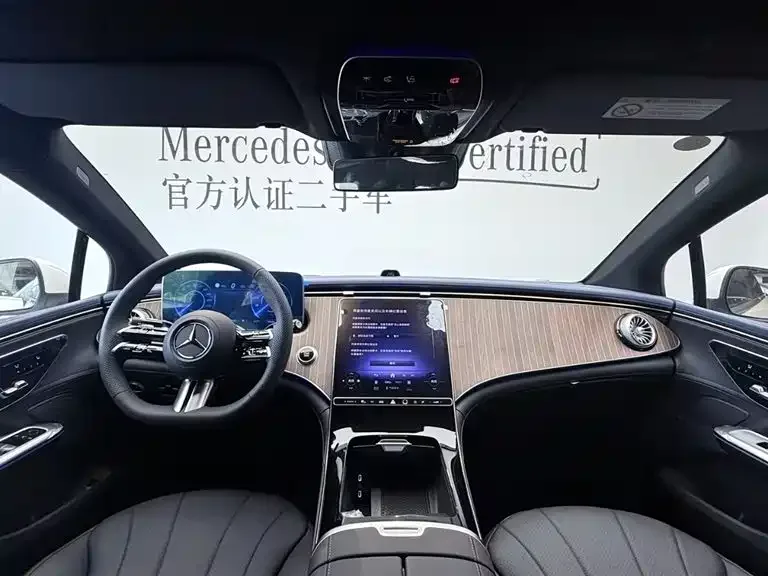 Mercedes-Benz EQE Mercedes-Benz EQE 2025 500 4MATIC Luxury Edition 2025 — миниатюра 3