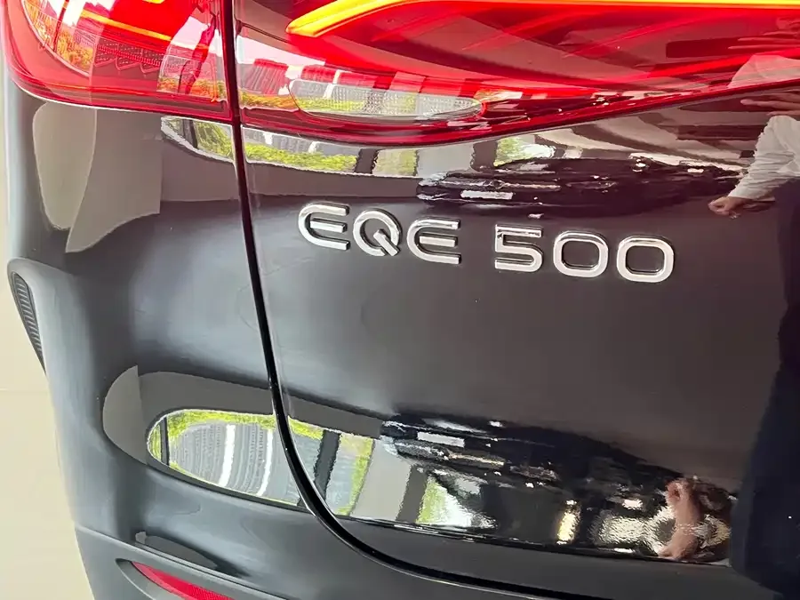 Mercedes-Benz EQE SUV Mercedes-Benz EQE SUV 2024 500 4MATIC Pioneer Edition 2025 — миниатюра 4