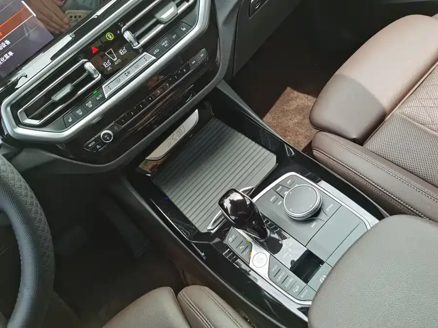 BMW X3 2023 xDrive25i M Sport Package 2024 — миниатюра 4
