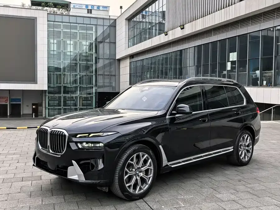 BMW X7 2023