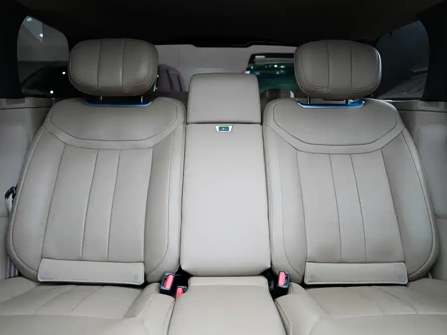 Land Rover Range Rover Range Rover 2024 3.0 L6 400PS Model Extended Edition 2024 — миниатюра 4
