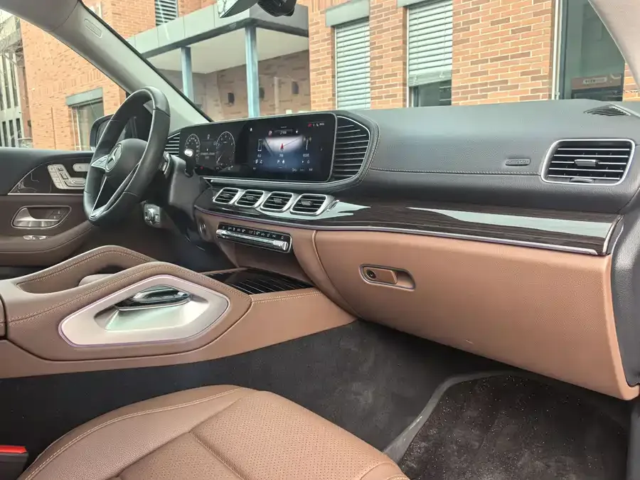 Mercedes-Benz GLE (Imported) Mercedes-Benz GLE (Imported) 2025 GLE 350 4MATIC Fashion Model 2025 — миниатюра 5