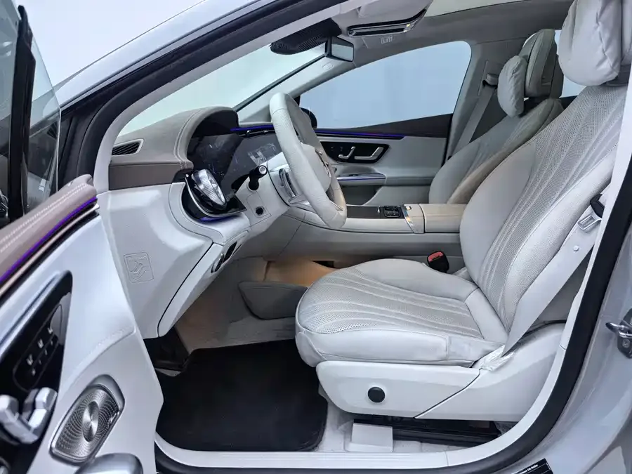 Mercedes-Benz EQE Mercedes-Benz EQE 2025 500 4MATIC Flagship Edition 2025 — миниатюра 4