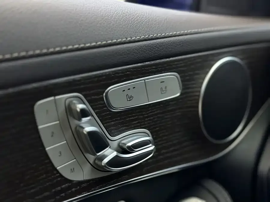 Mercedes-Benz GLC-Class Mercedes-Benz GLC 2022 facelift GLC 300 L 4MATIC Dynamic Collector's Edition 2023 — миниатюра 4