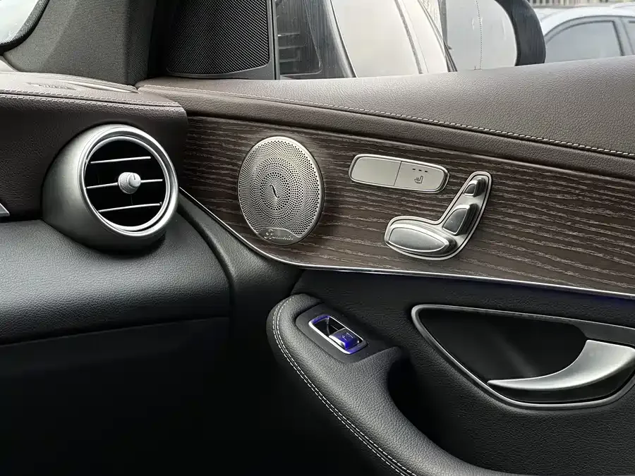 Mercedes-Benz GLC-Class Mercedes-Benz GLC 2022 facelift GLC 300 L 4MATIC Dynamic Collector's Edition 2023 — миниатюра 5