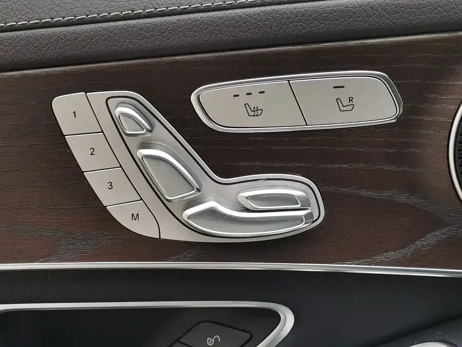 Mercedes-Benz GLC-Class Mercedes-Benz GLC 2022 facelift GLC 300 L 4MATIC Dynamic Collector's Edition 2023 — миниатюра 3