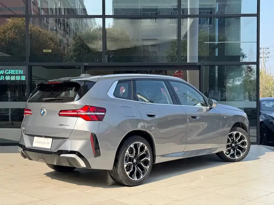 BMW X3 2025 xDrive30L Leading M Sport Night Edition 2025 — миниатюра 2