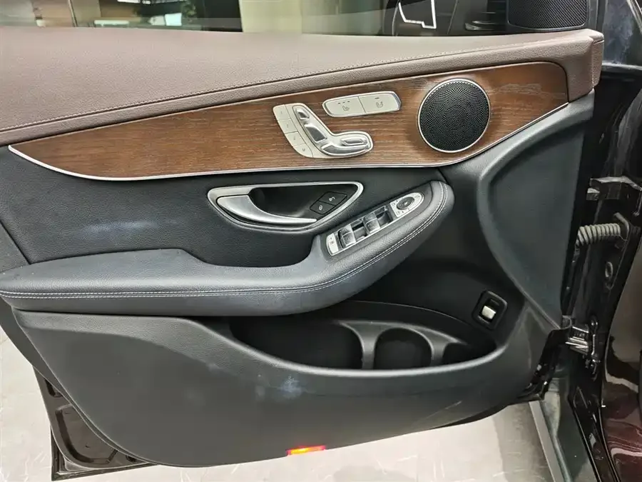 Mercedes-Benz GLC-Class Mercedes-Benz GLC 2021 GLC 260 L 4MATIC Luxury 2022 — миниатюра 2