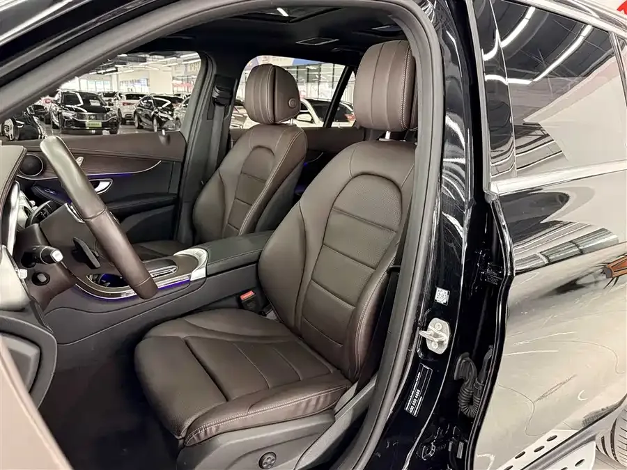 Mercedes-Benz GLC-Class Mercedes-Benz GLC 2022 Model 2 GLC 260 L 4MATIC Luxury Edition 2023 — миниатюра 2