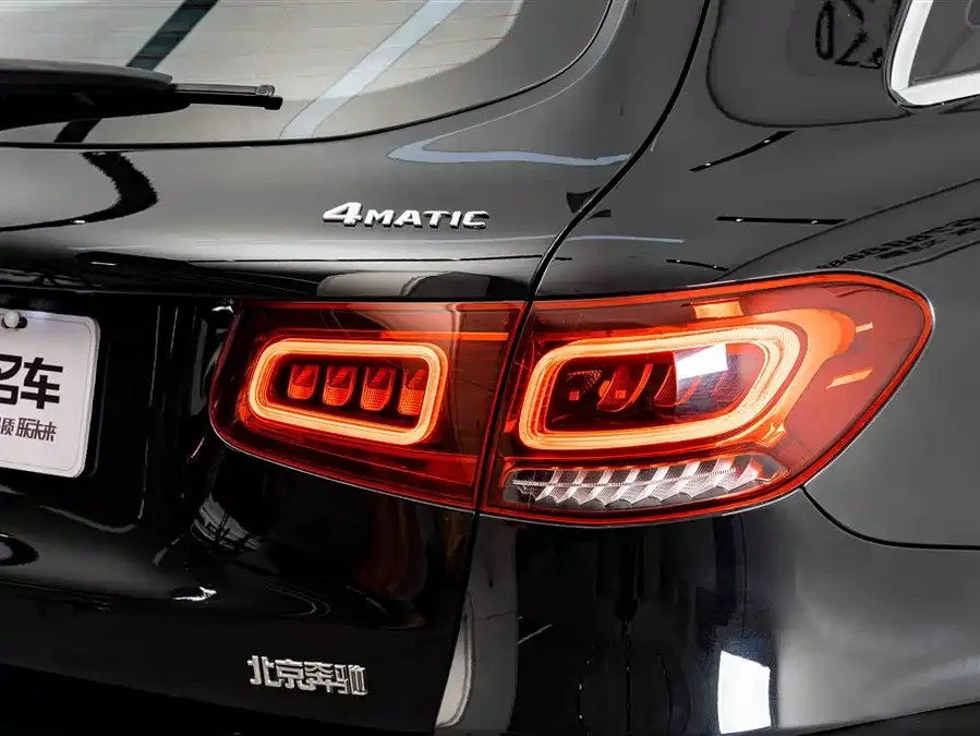 Mercedes-Benz GLC-Class Mercedes-Benz GLC 2022 GLC 260 L 4MATIC Luxury Edition 2022 — миниатюра 3
