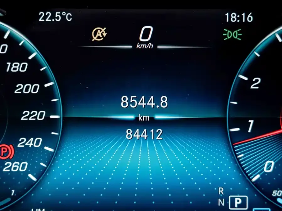 Mercedes-Benz GLC-Class Mercedes-Benz GLC 2022 GLC 260 L 4MATIC Luxury Edition 2022 — миниатюра 5