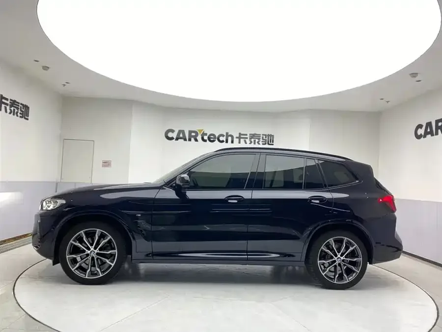 BMW X3 2023 facelift xDrive30i Leading M Night Edition 2024 — миниатюра 3