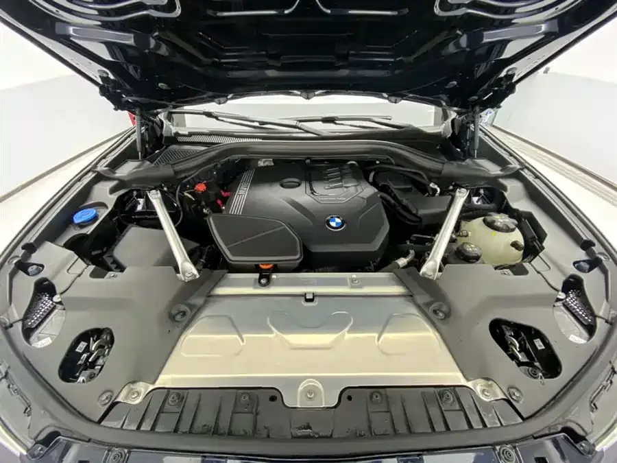 BMW X3 2023 facelift xDrive30i Leading M Night Edition 2024 — миниатюра 4