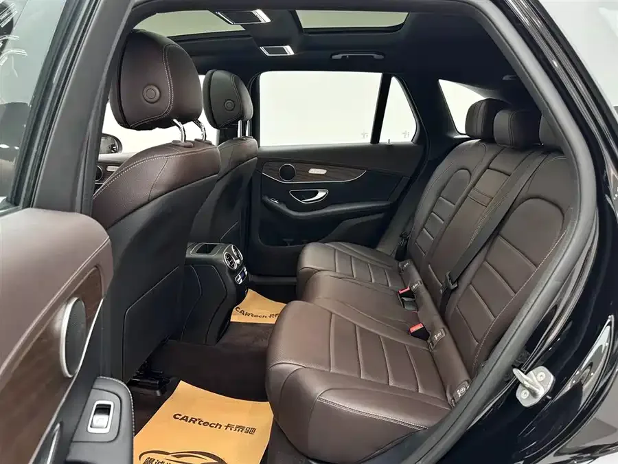 Mercedes-Benz GLC-Class Mercedes-Benz GLC 2022 GLC 300 L 4MATIC Dynamic Collector's Edition 2022 — миниатюра 3