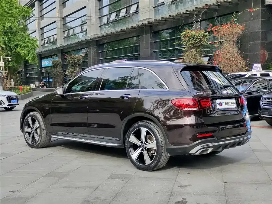 Mercedes-Benz GLC-Class Mercedes-Benz GLC 2022 GLC 300 L 4MATIC Dynamic Collector's Edition 2022 — миниатюра 4