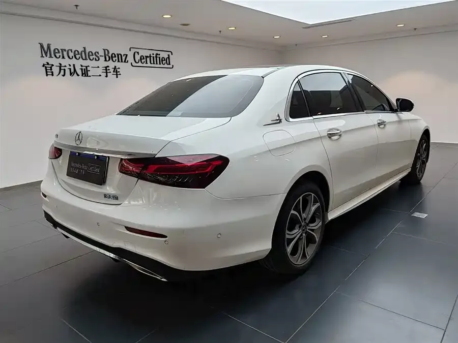 Mercedes-Benz E-Class Mercedes-Benz E-Class 2023 E 300 L Sports Fashion Edition 2023 — миниатюра 2
