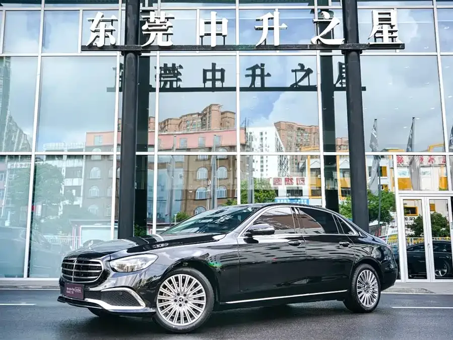 Mercedes-Benz E-Class 2022