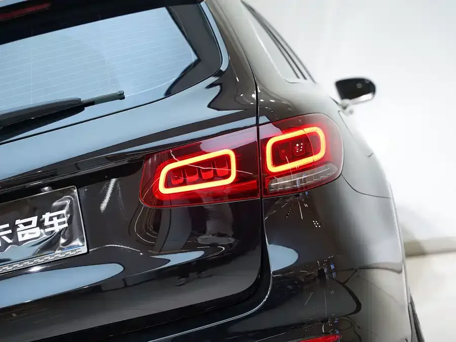 Mercedes-Benz GLC-Class Mercedes-Benz GLC 2022 Model 2 GLC 260 L 4MATIC Luxury Edition 2022 — миниатюра 3