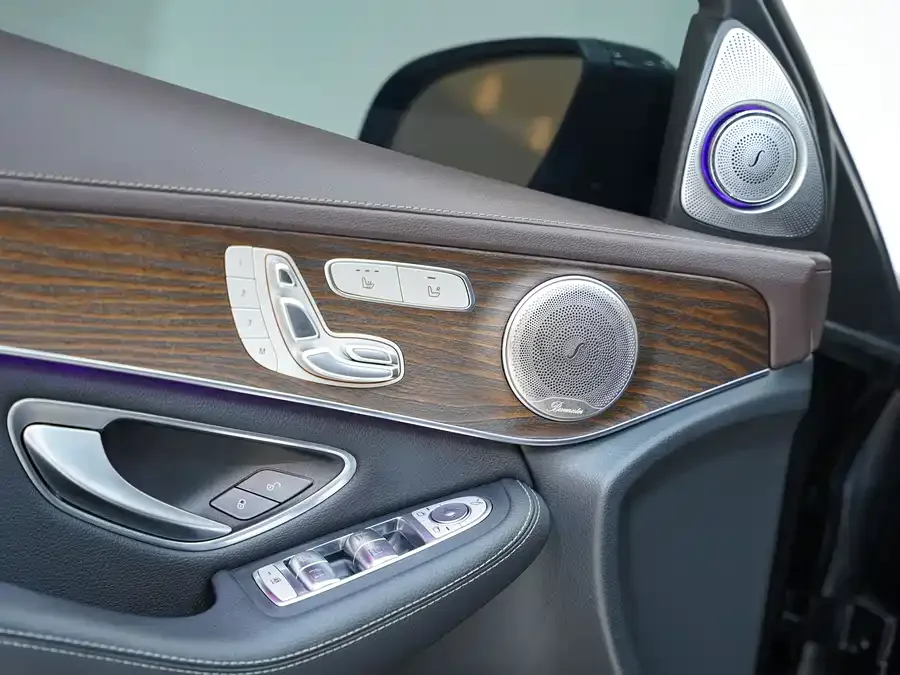 Mercedes-Benz GLC-Class Mercedes-Benz GLC 2022 Model 2 GLC 260 L 4MATIC Luxury Edition 2022 — миниатюра 4