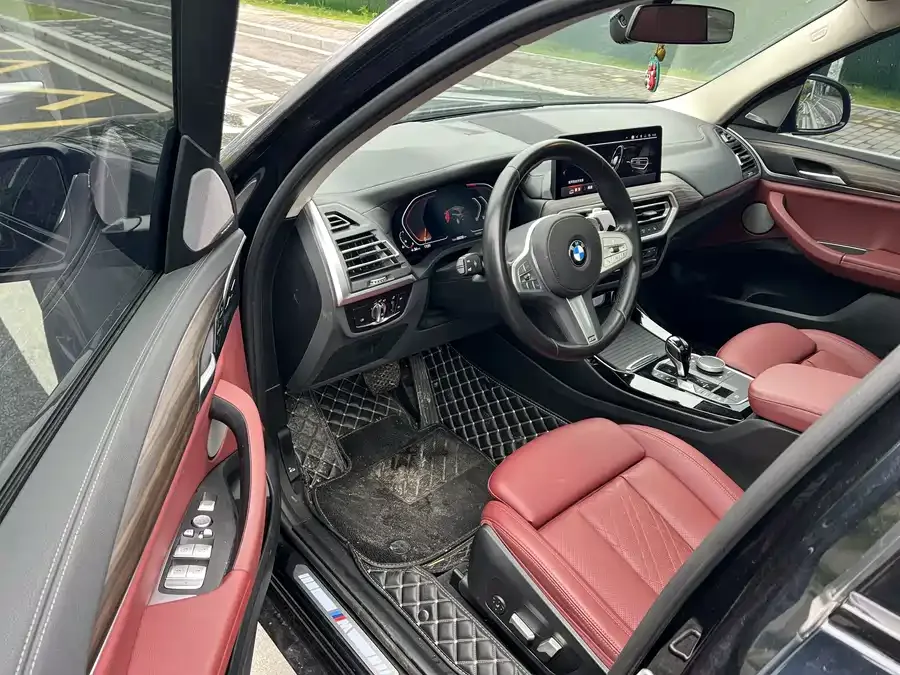 BMW X3 2023 facelift xDrive30i Leading M Night Edition 2023 — миниатюра 5
